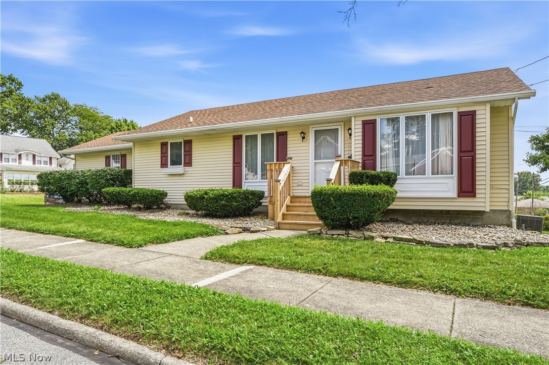 252 Clinton Avenue Property Photo 1