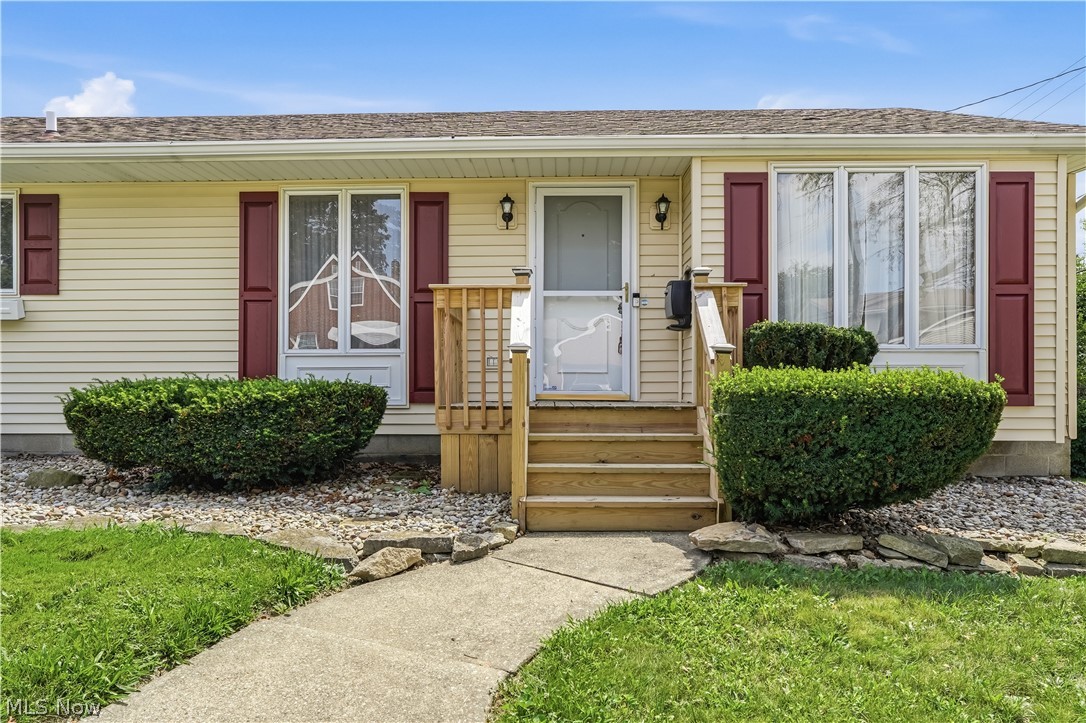 252 Clinton Avenue Property Photo 3