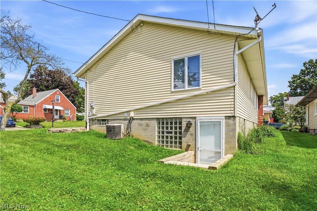 252 Clinton Avenue Property Photo 8