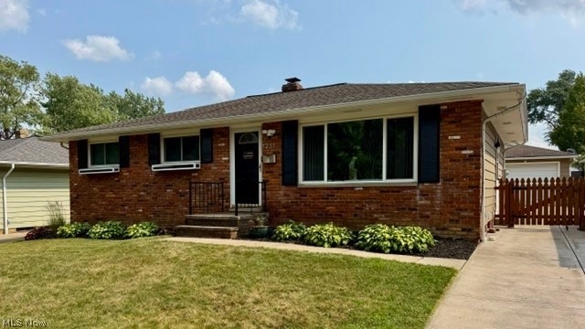 1211 Eric Lane Property Photo 1