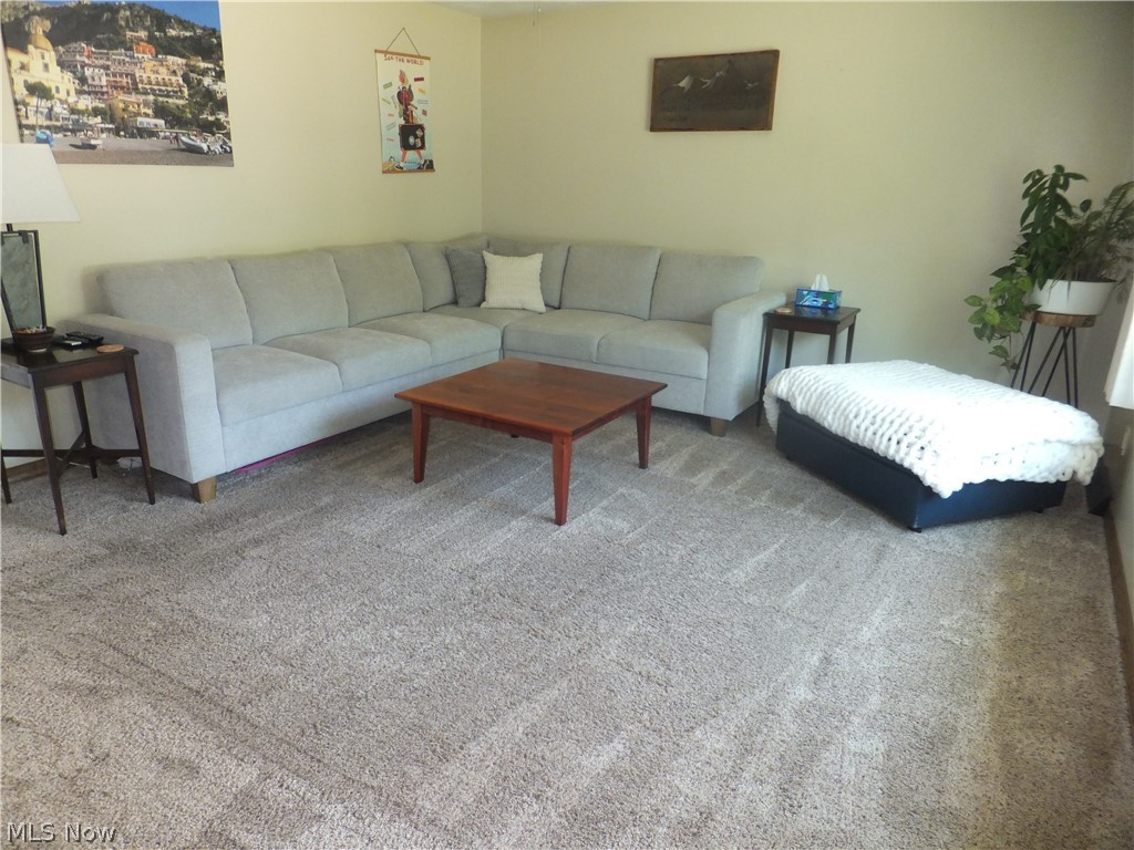 1211 Eric Lane Property Photo 2