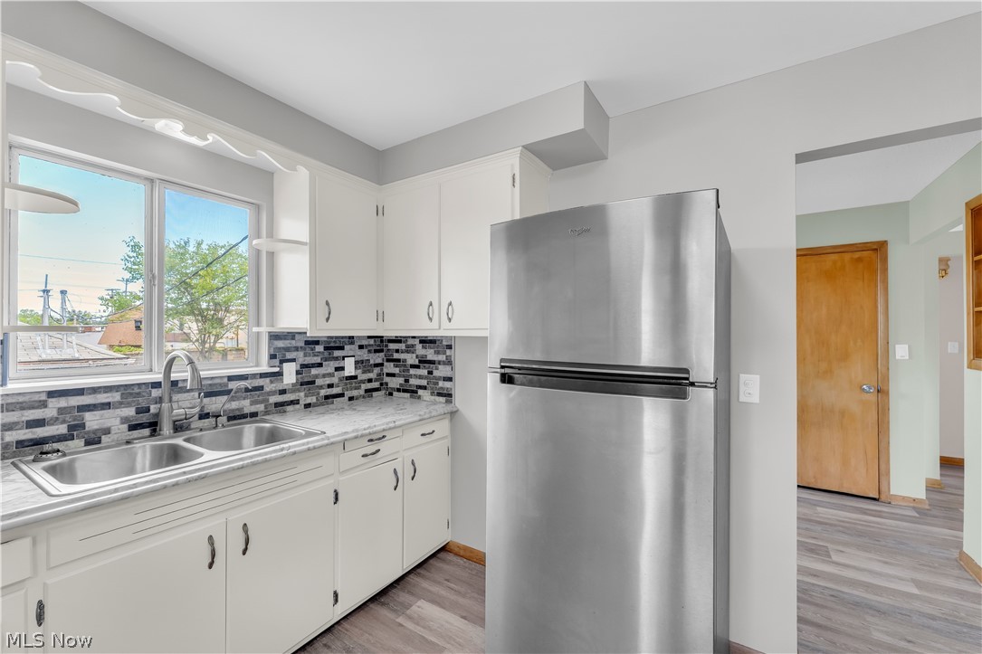 14152 Berwyn Avenue 2/up Property Photo 8