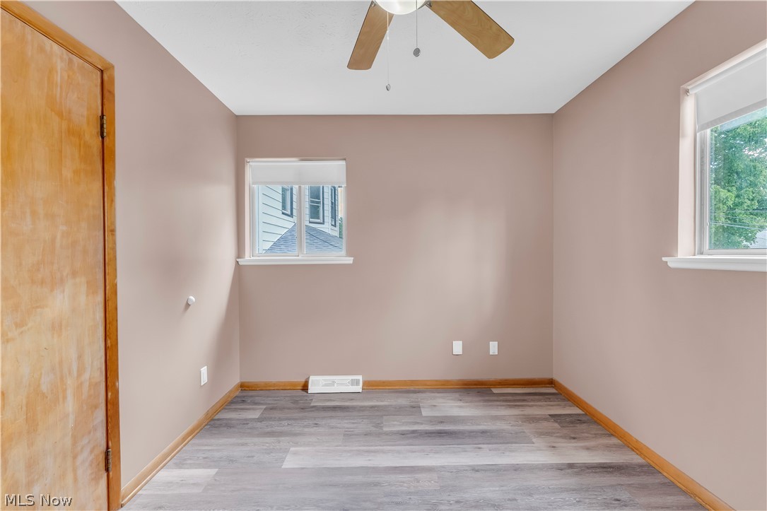 14152 Berwyn Avenue 2/up Property Photo 14