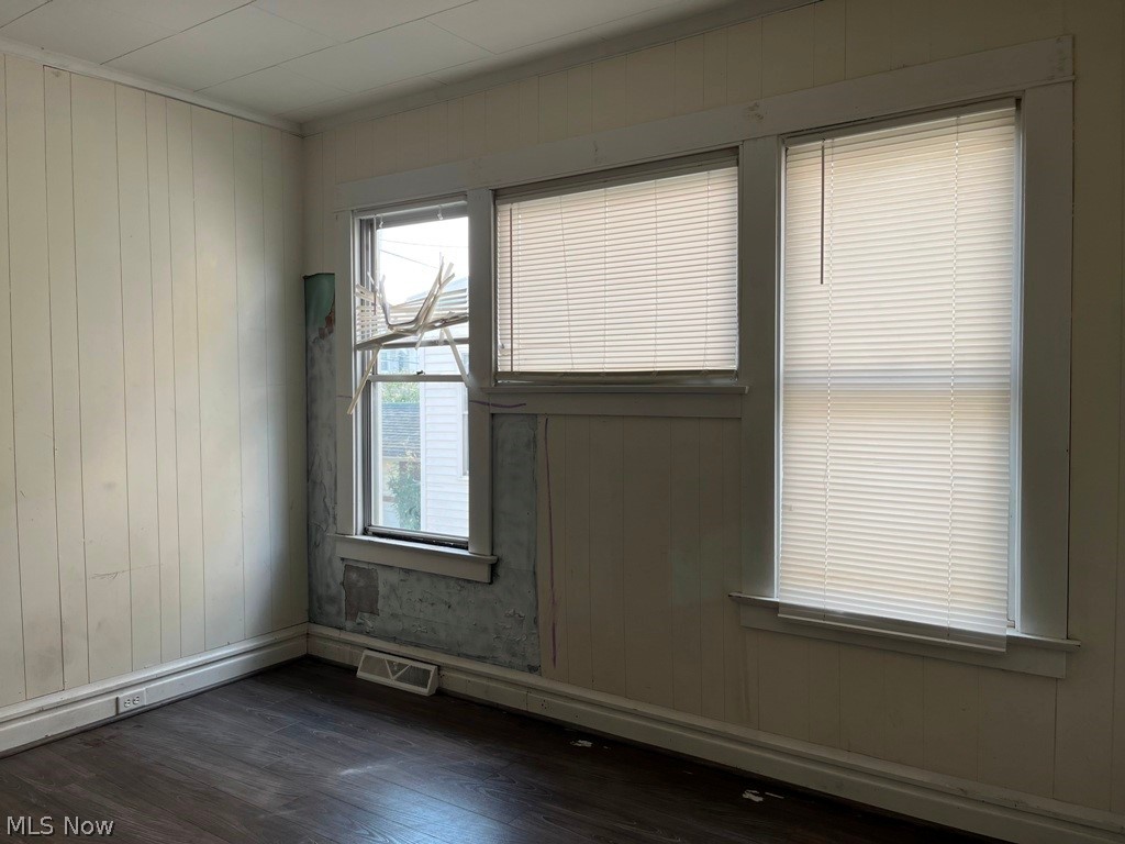 24 8th Street Property Photo 10