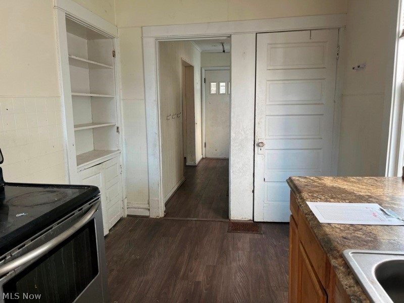 24 8th Street Property Photo 13