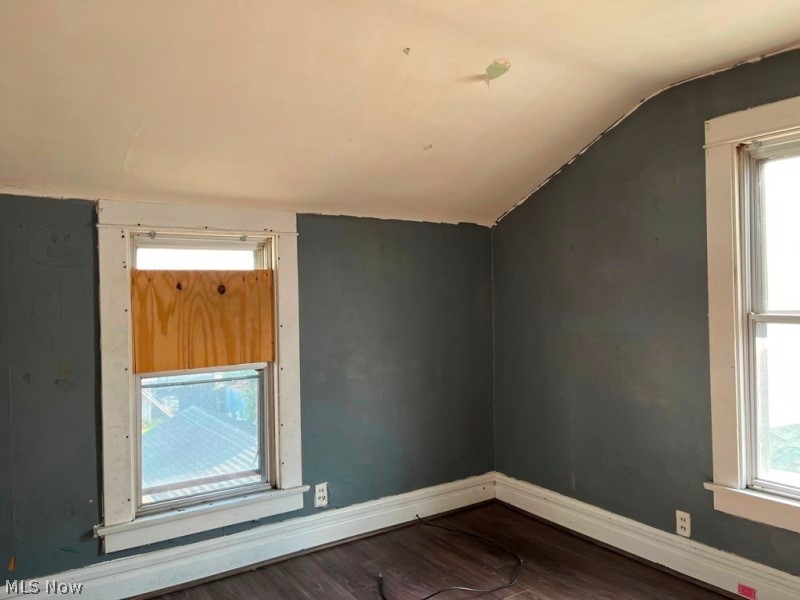 24 8th Street Property Photo 19