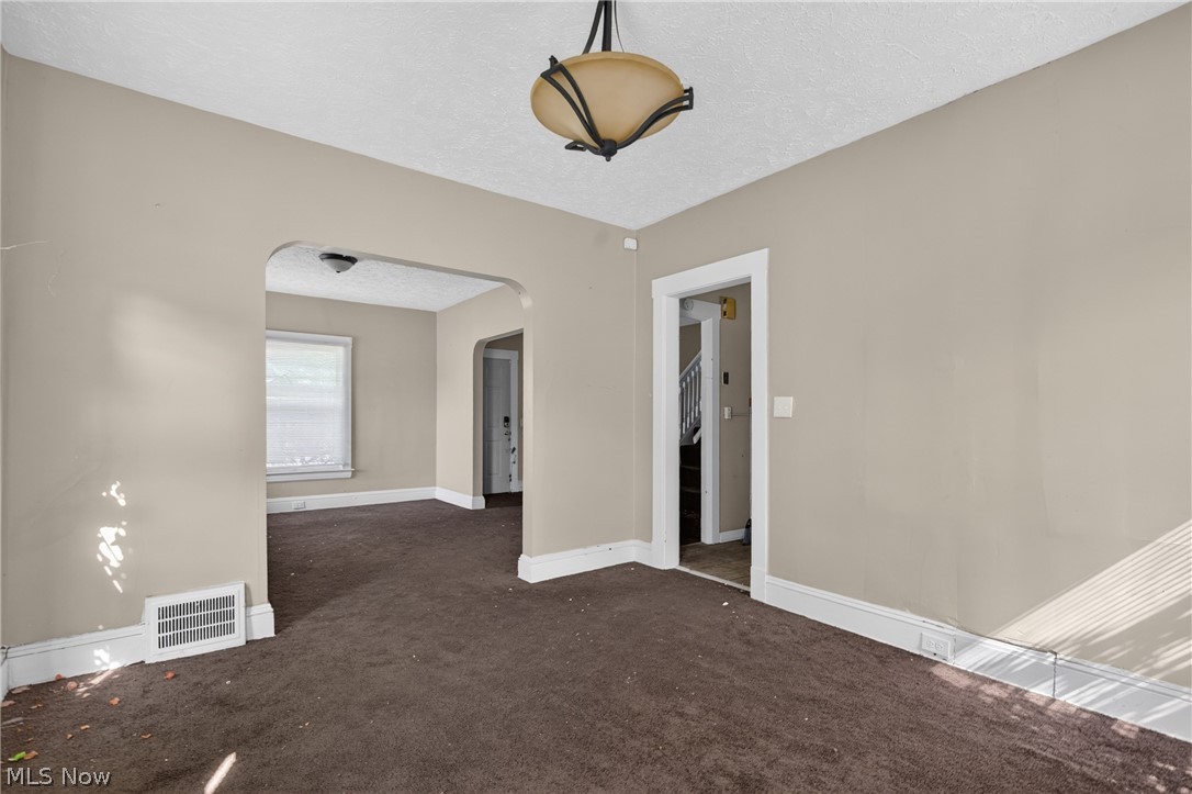 893 E 75th Street Property Photo 8