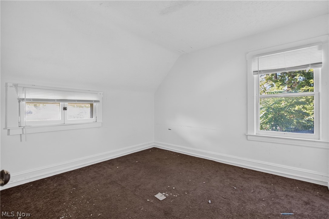 893 E 75th Street Property Photo 16