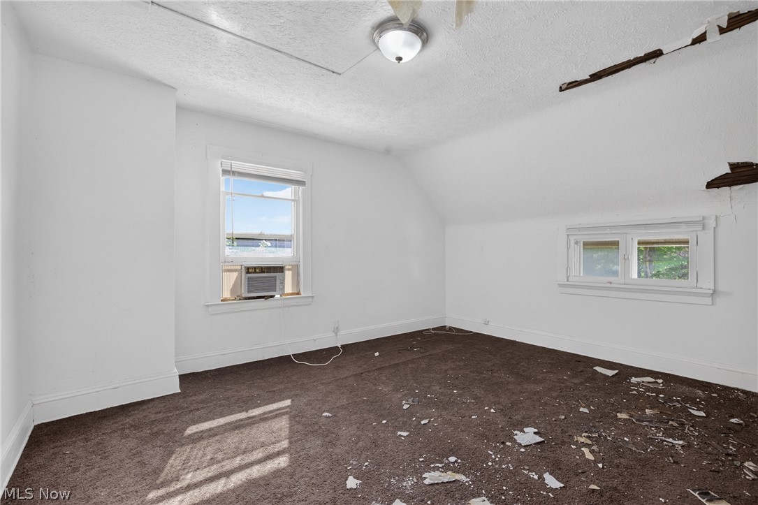 893 E 75th Street Property Photo 20