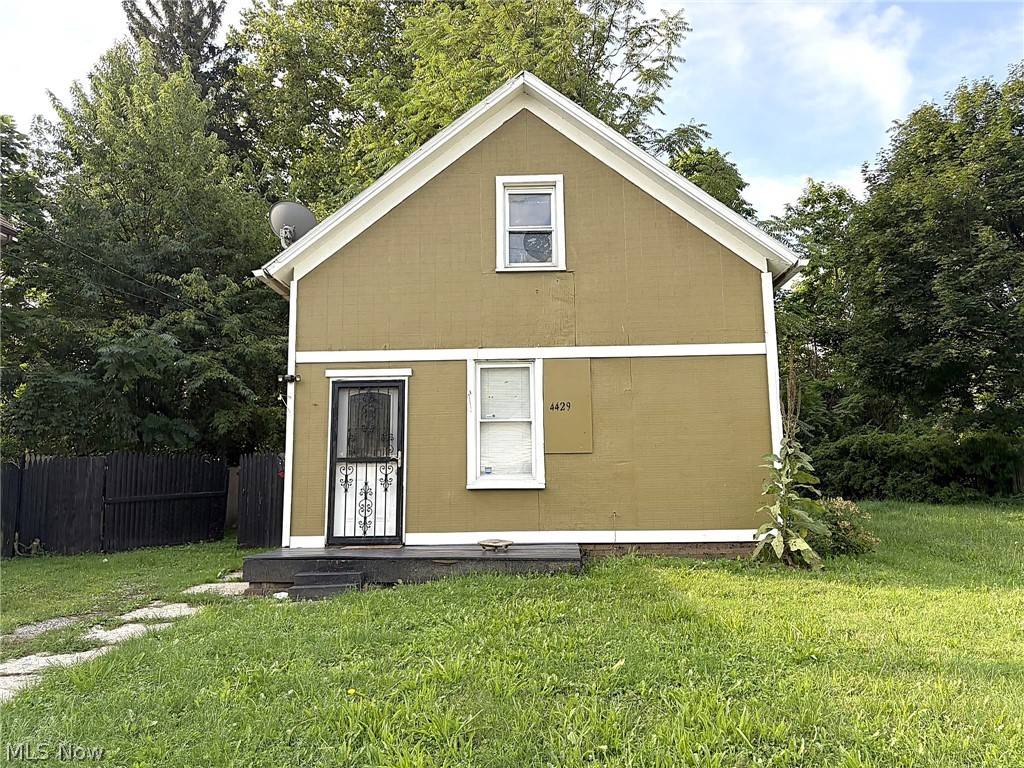 4429 Hyde Avenue Property Photo 1