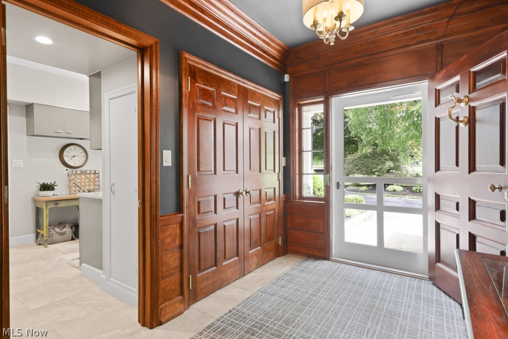 7585 Diagonal Road Property Photo 3