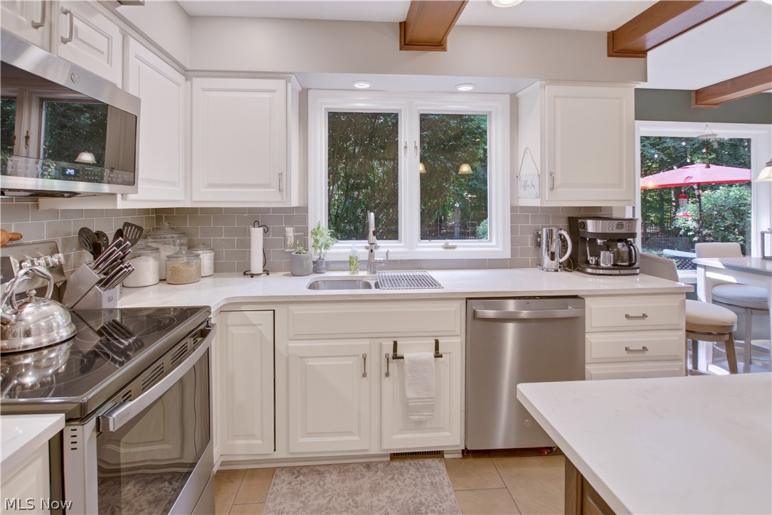 126 Westchester Drive Property Photo 10