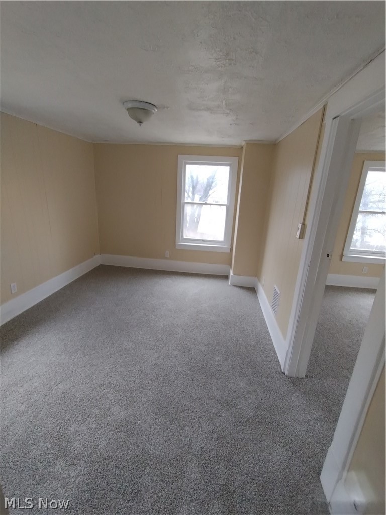 660 4th Street Sw Property Photo 6