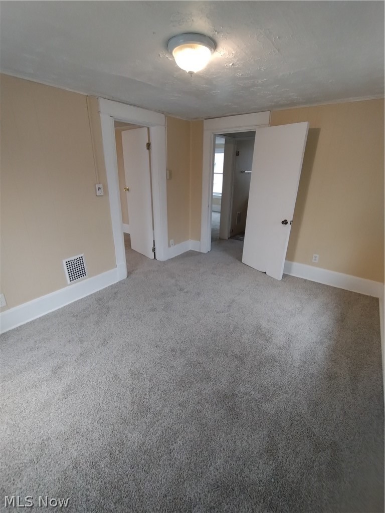 660 4th Street Sw Property Photo 9