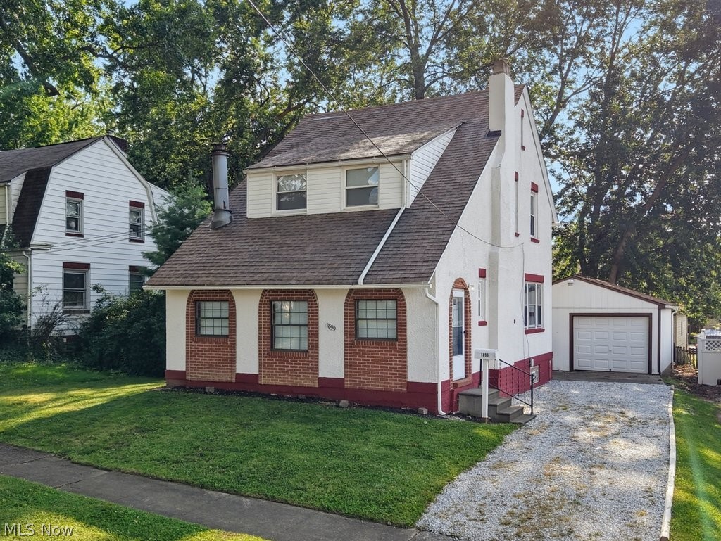1899 Hillside Terrace Property Photo 1