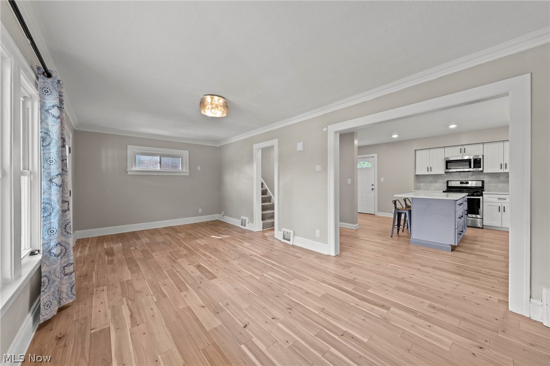 3693 Silsby Road Property Photo 16