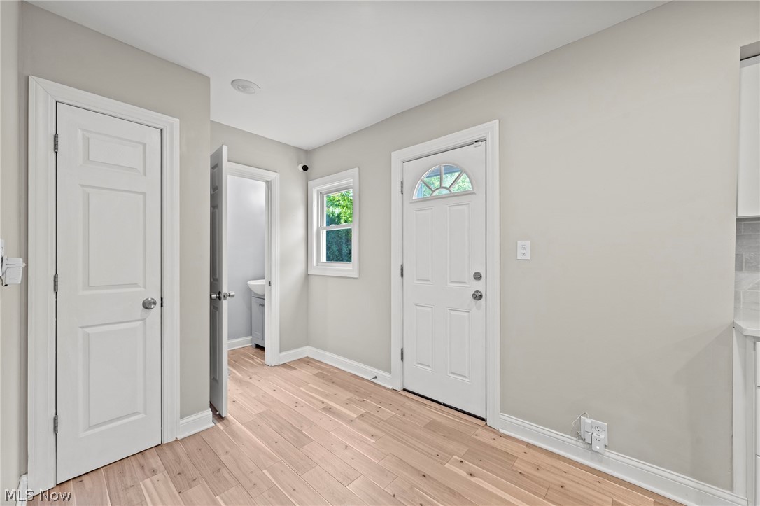 3693 Silsby Road Property Photo 17