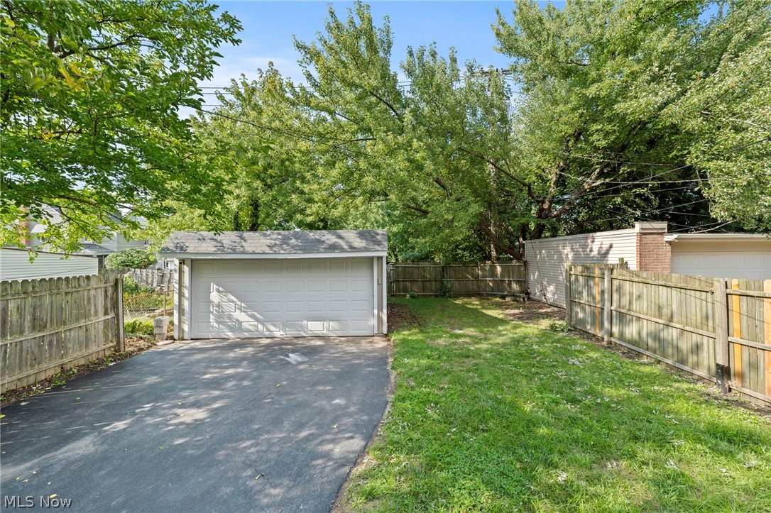 3693 Silsby Road Property Photo 38
