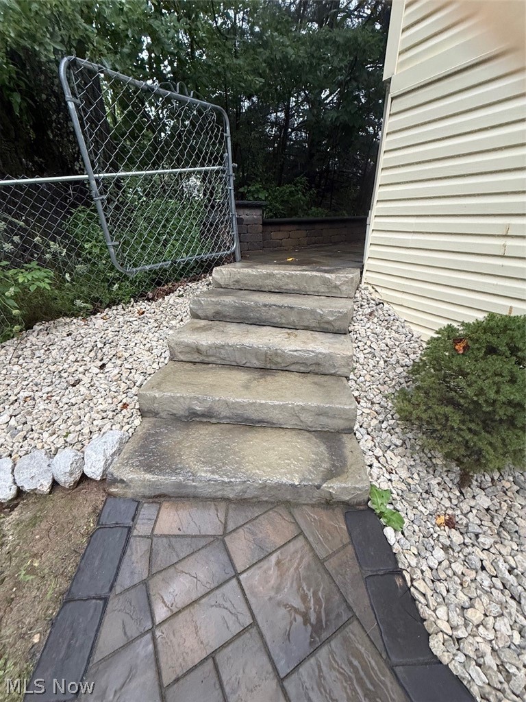8 Apache Trail Property Photo 4
