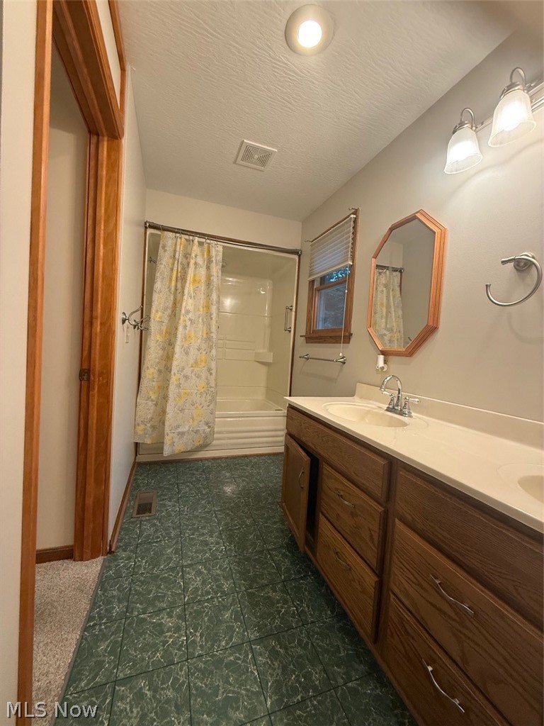 8 Apache Trail Property Photo 17