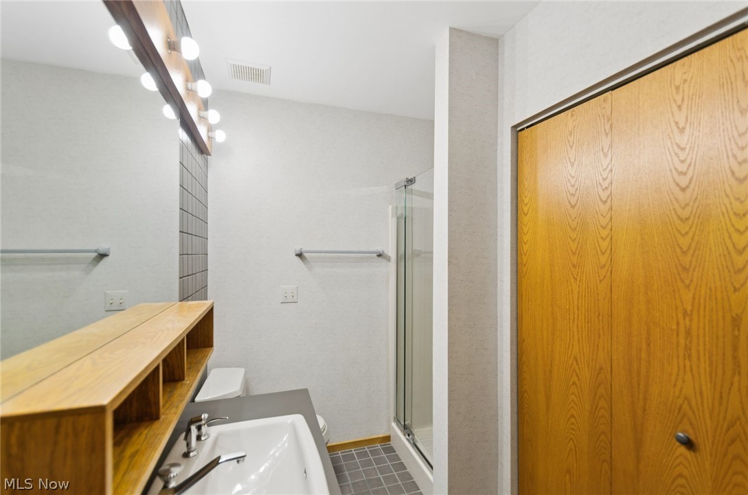 200 Hampshire Road Property Photo 32