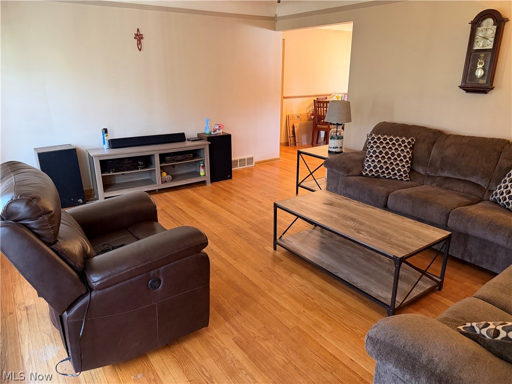 7170 Oakwood Road Property Photo 8