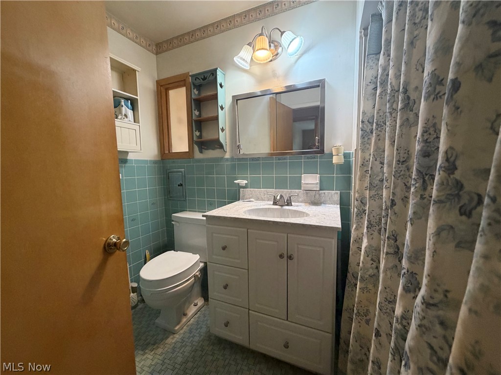 7170 Oakwood Road Property Photo 10