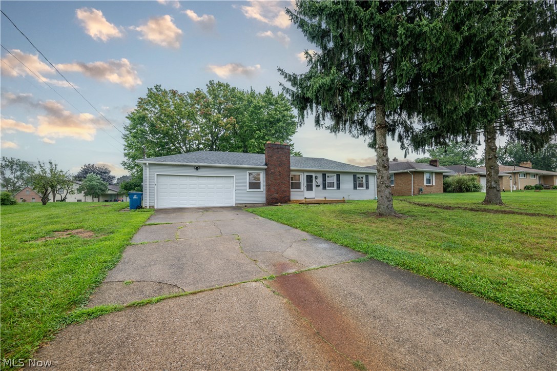 550 Neoka Drive Property Photo 1