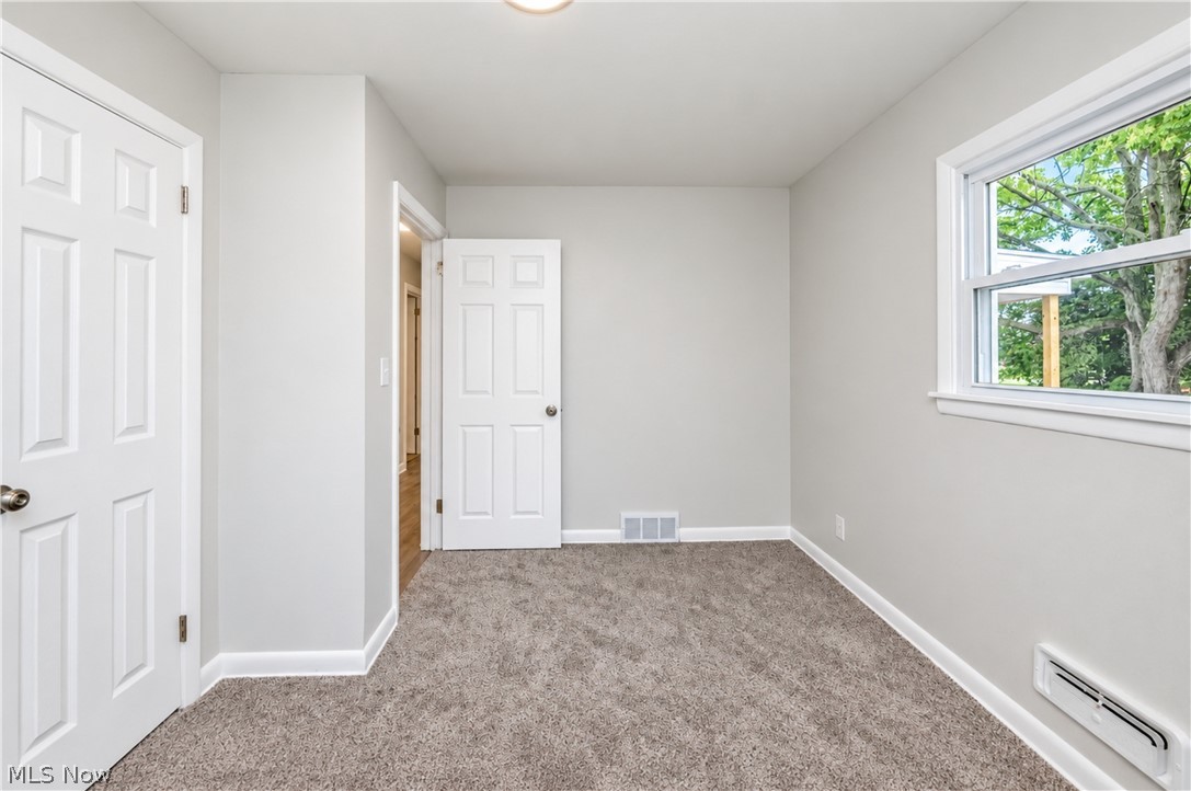 550 Neoka Drive Property Photo 23