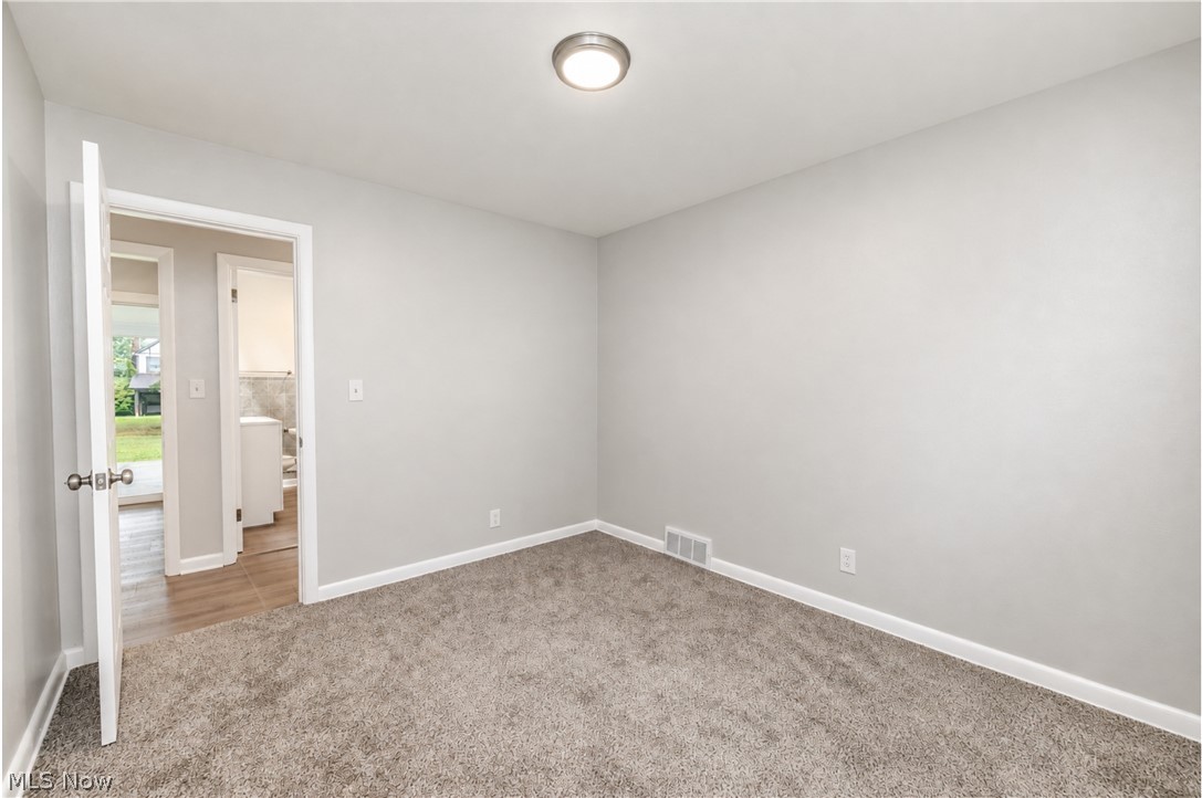 550 Neoka Drive Property Photo 31