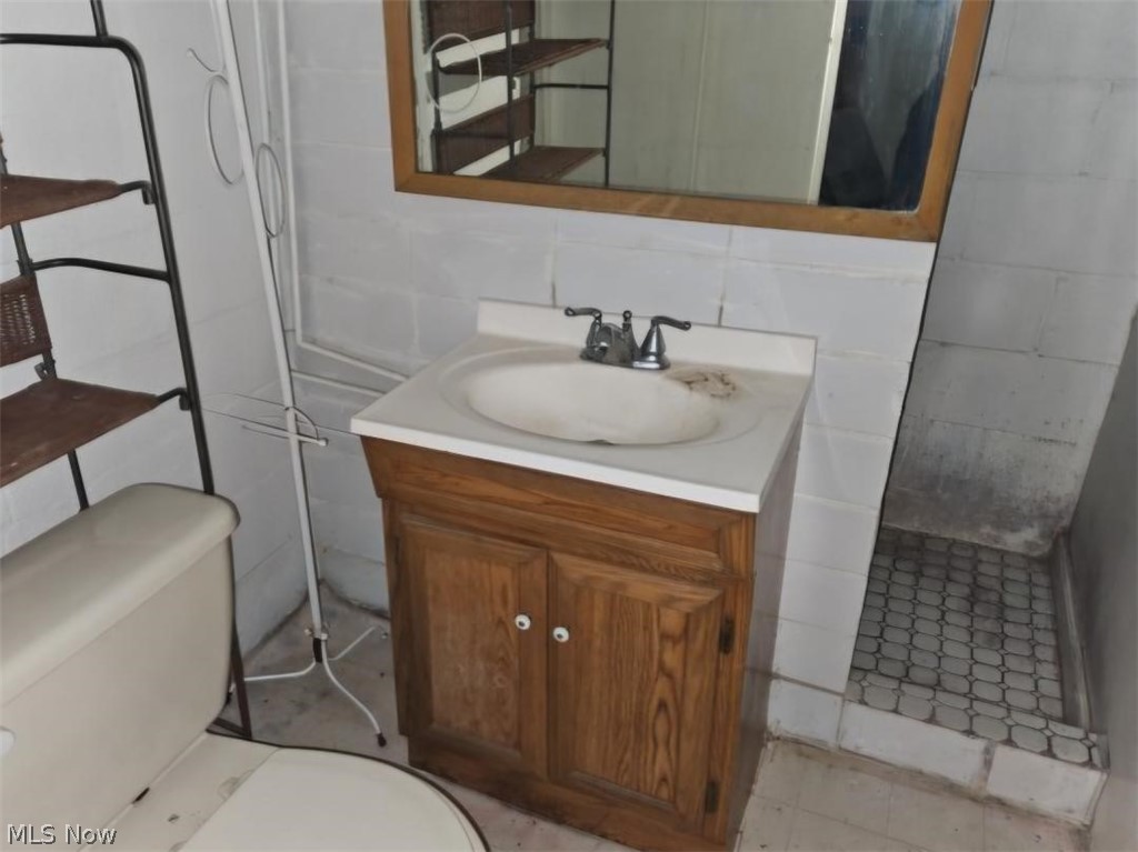 2124 Hillside Terrace Property Photo 11