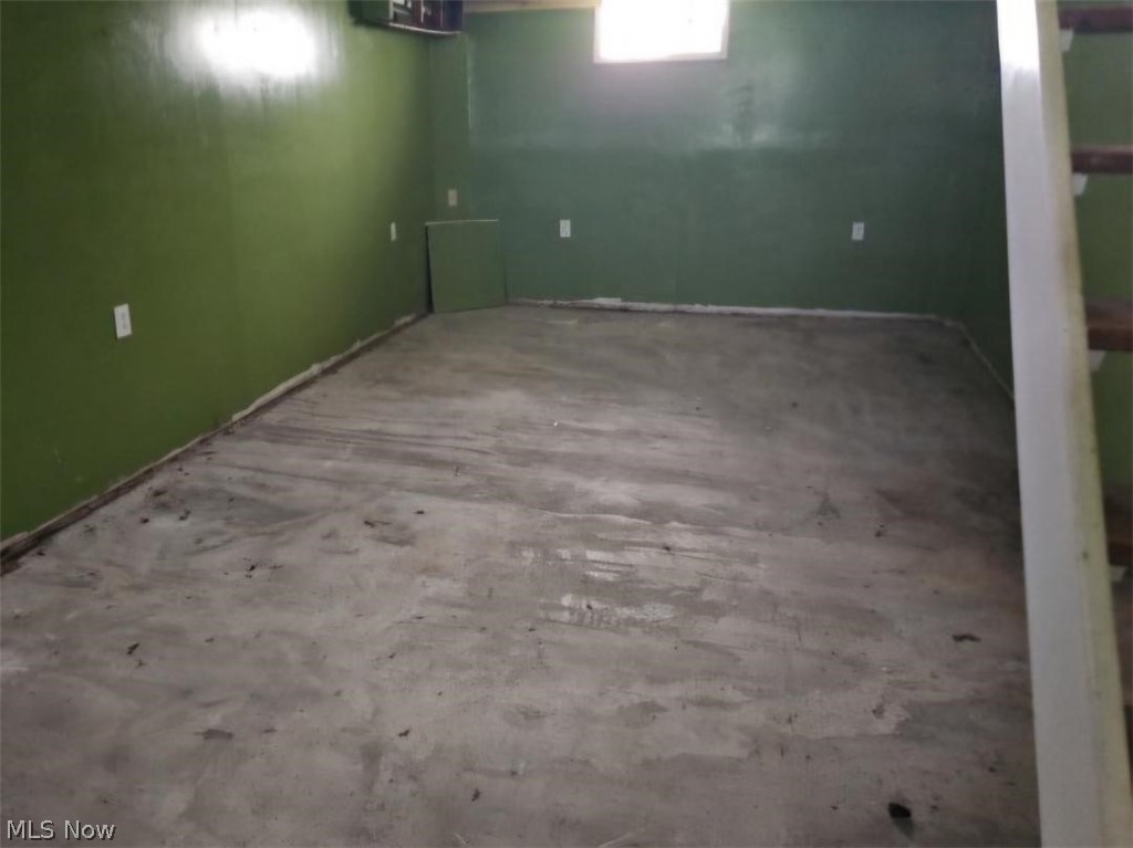 2124 Hillside Terrace Property Photo 12