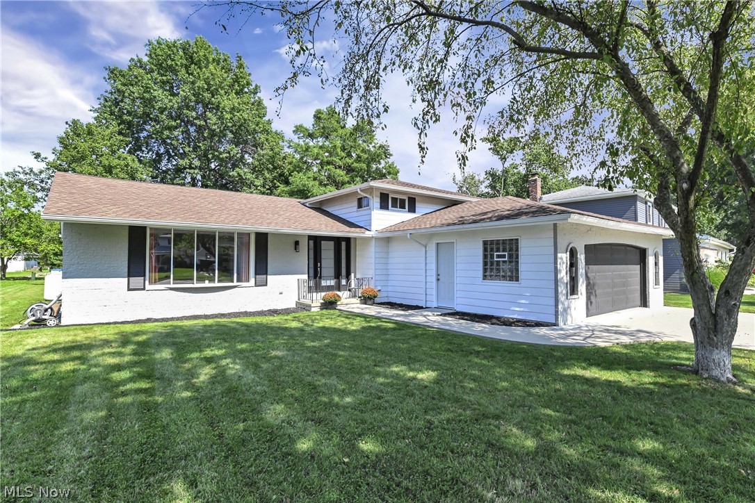 17100 Partridge Drive Property Photo 2