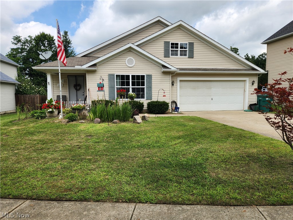 425 Harvest Drive Property Photo 1