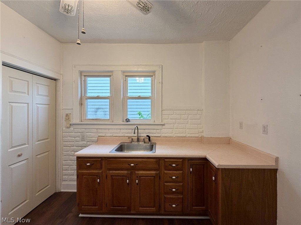 1652 Oregon Avenue Property Photo 15