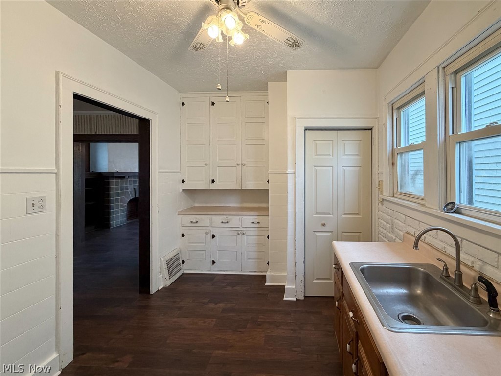 1652 Oregon Avenue Property Photo 16