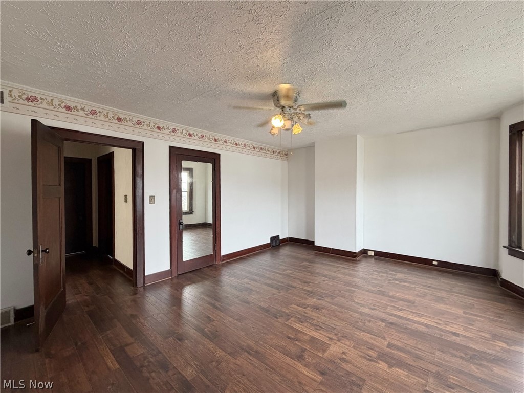 1652 Oregon Avenue Property Photo 25