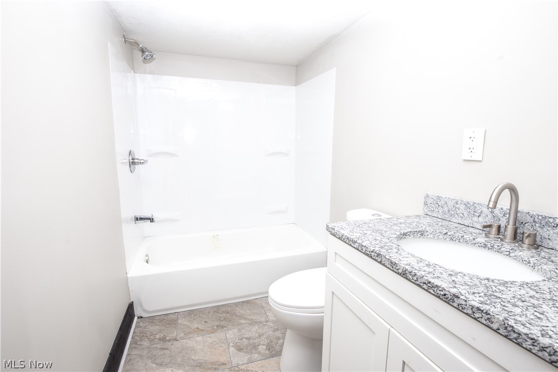 600 E Buchtel Avenue Property Photo 12