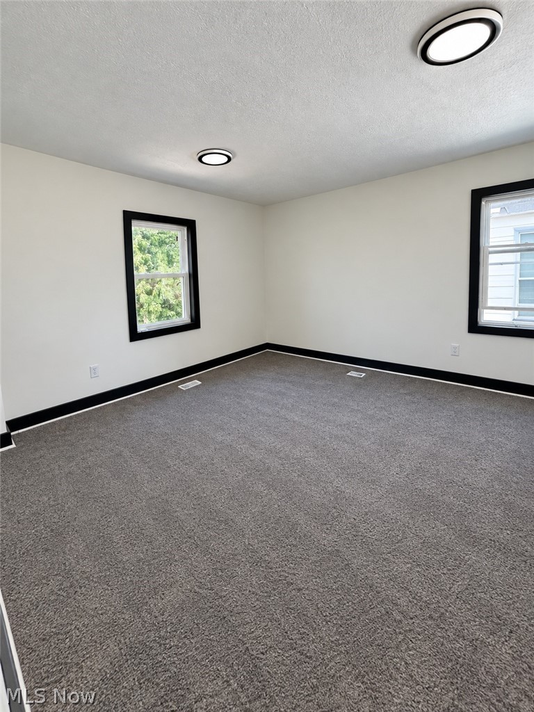 600 E Buchtel Avenue Property Photo 18