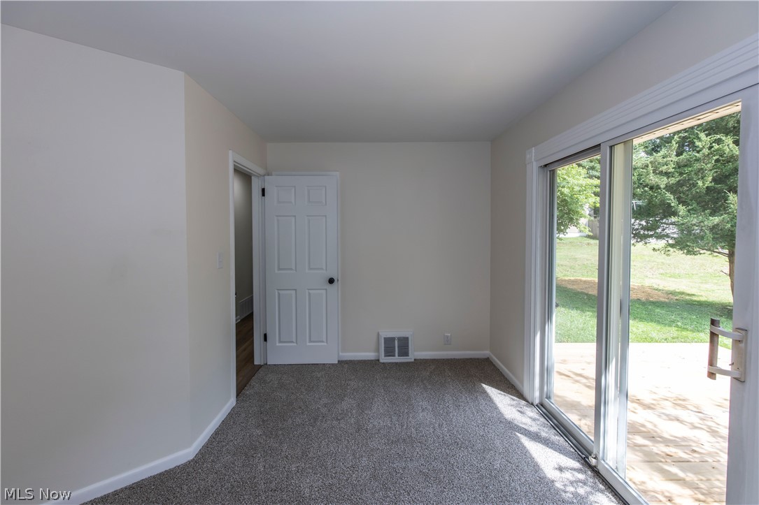 2024 Marhofer Avenue Property Photo 17