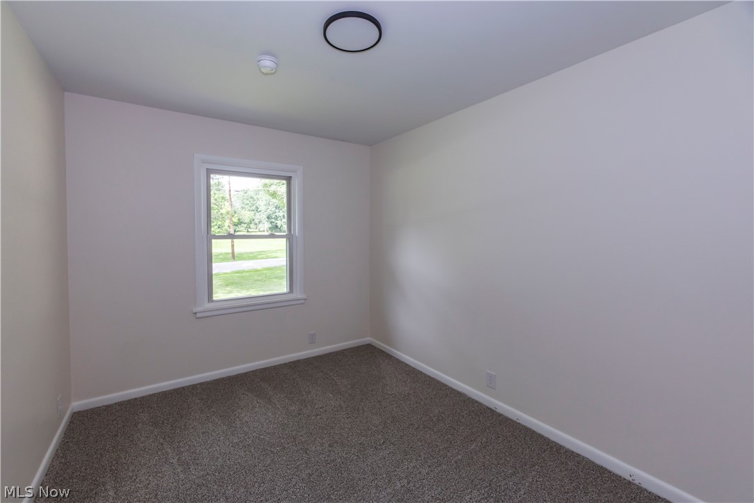2024 Marhofer Avenue Property Photo 18