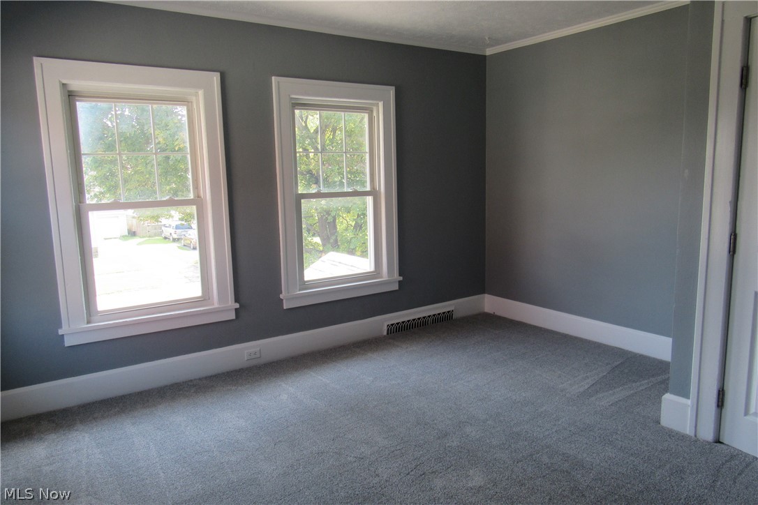 1817 E 46th Street Property Photo 9