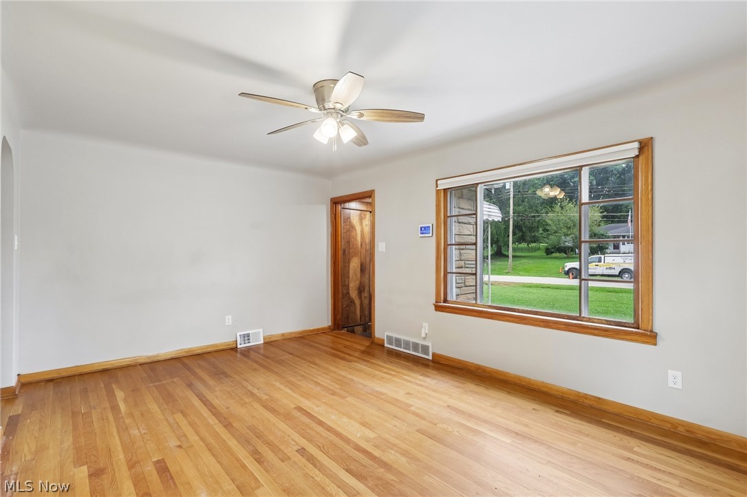 3155 Oser Road Property Photo 6