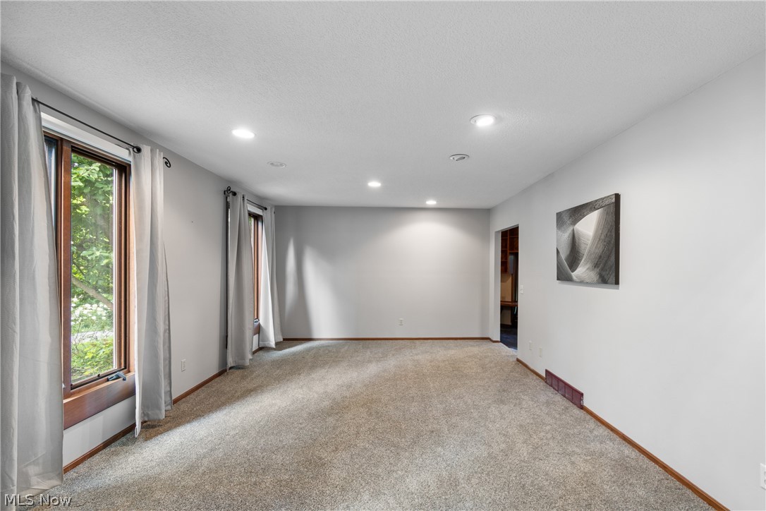 2317 Raintree Street Ne Property Photo 30