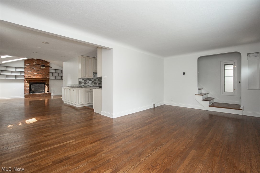 4855 Edsal Drive Property Photo 6