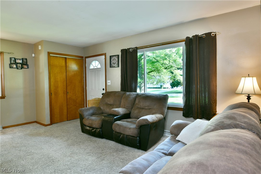 3557 Valacamp Avenue Se Property Photo 3