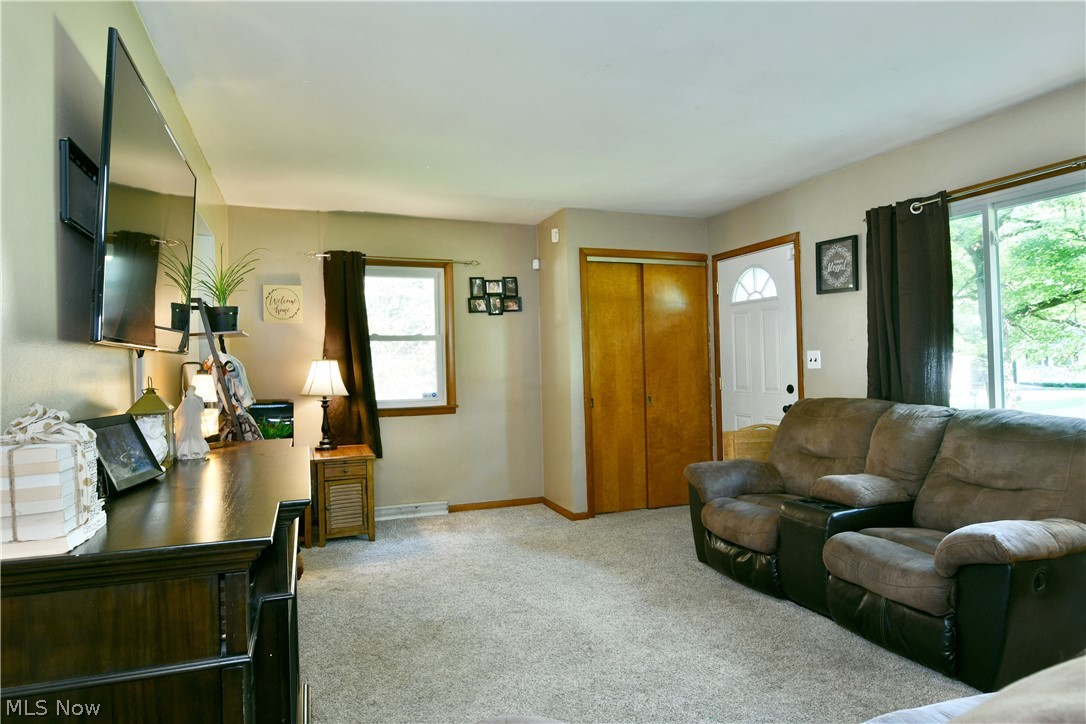 3557 Valacamp Avenue Se Property Photo 5