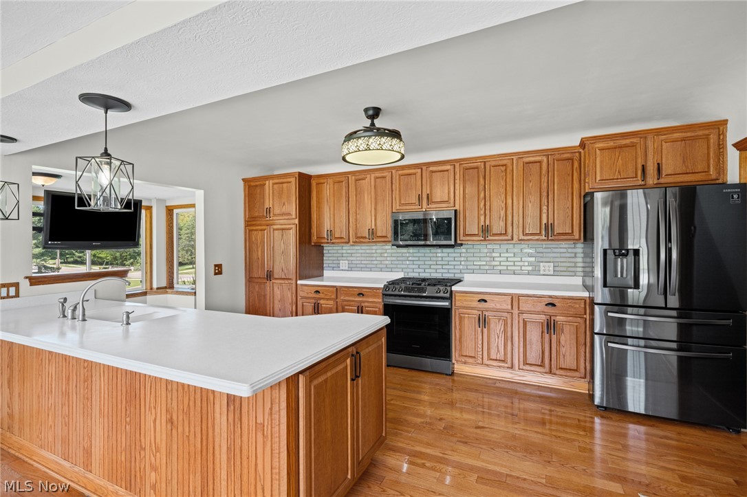 3230 E Wallings Road Property Photo 9