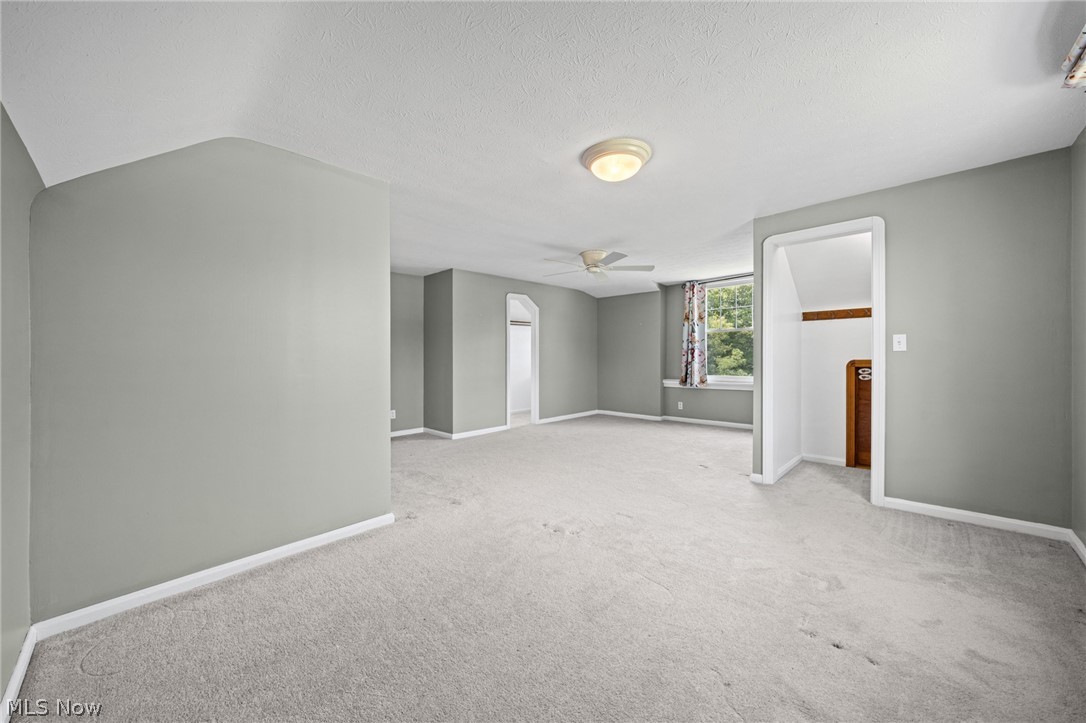 3230 E Wallings Road Property Photo 26