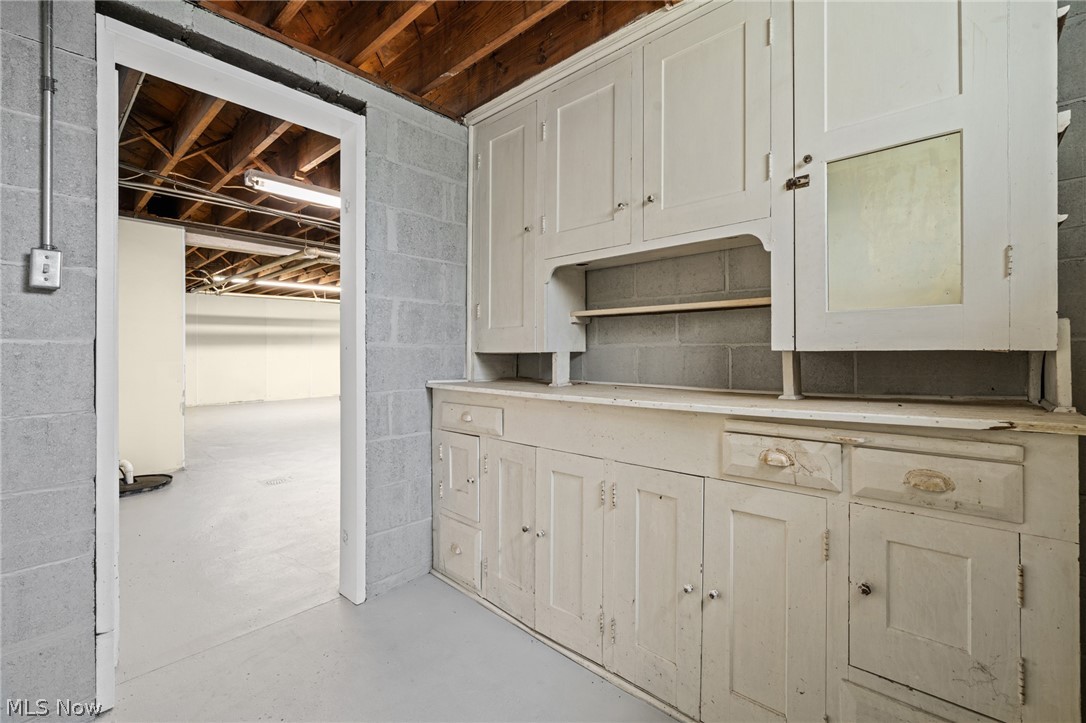 3230 E Wallings Road Property Photo 33